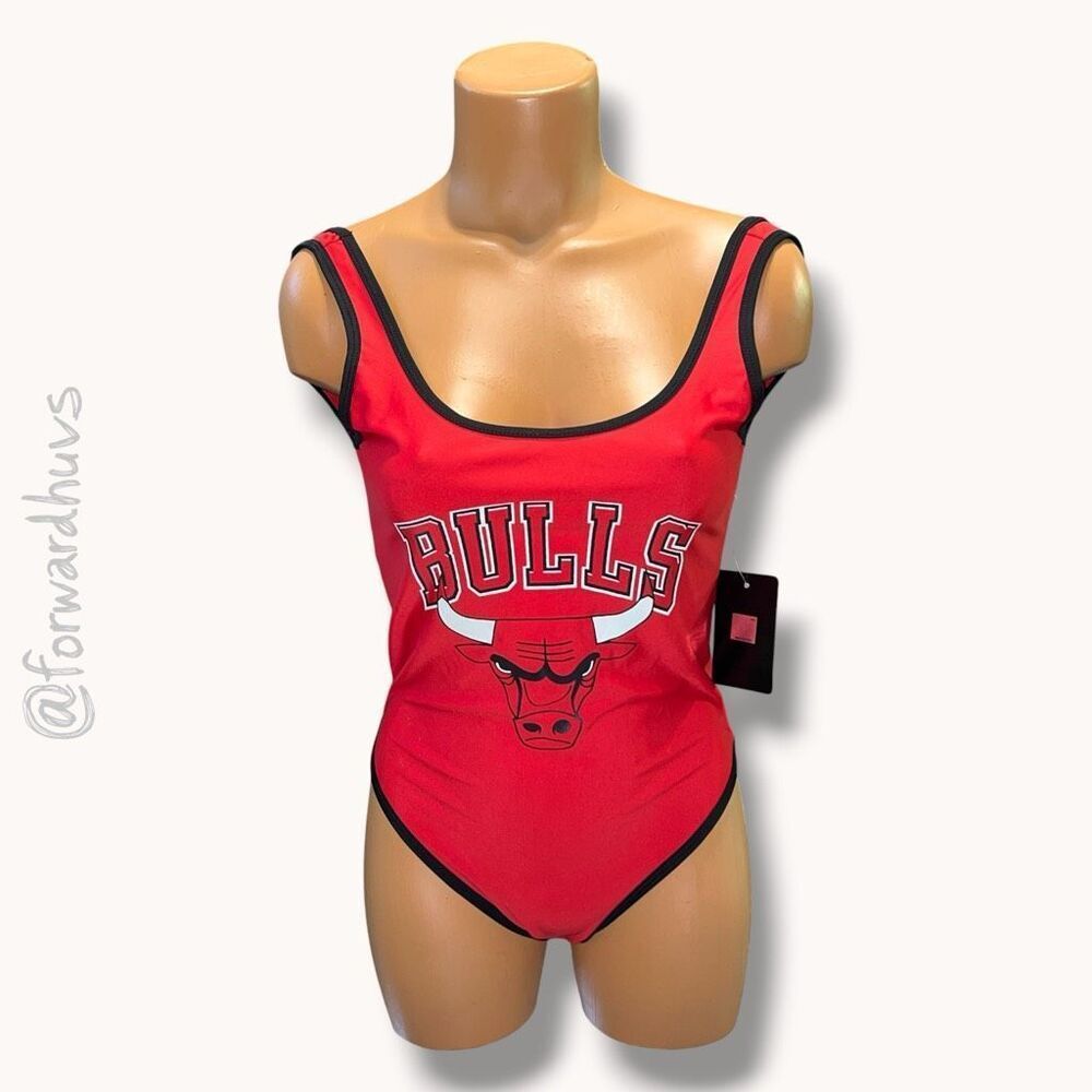 Forever Twentyone x NBA Chicago Bulls Bodysuit Size Medium
